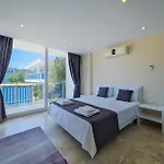 Villa Lumiere 1 *