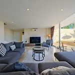Villa Lumiere 1 *