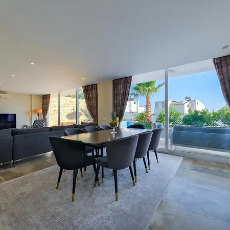 Villa Lumiere 1